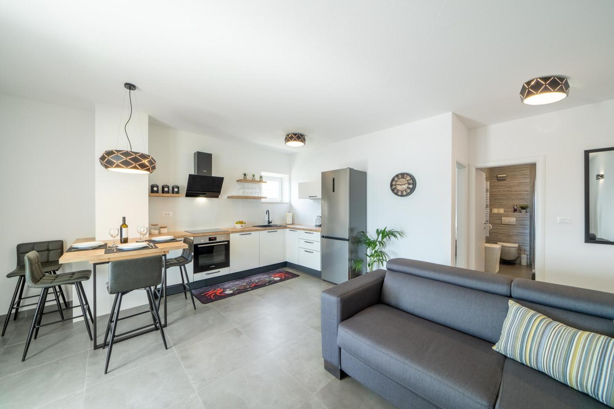 Apartments Siesta ซูมาร์ติน ภายนอก รูปภาพ