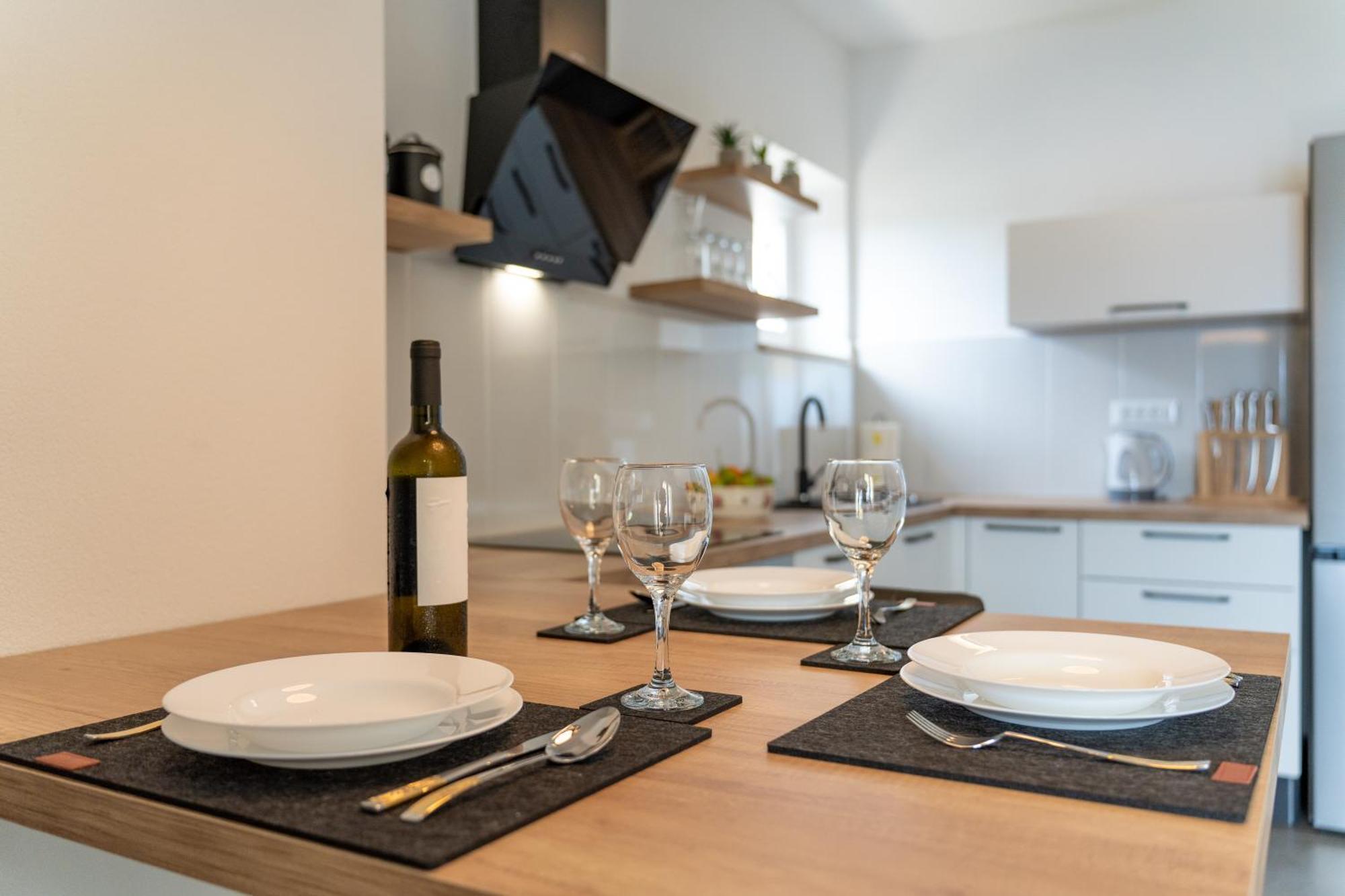 Apartments Siesta ซูมาร์ติน ภายนอก รูปภาพ