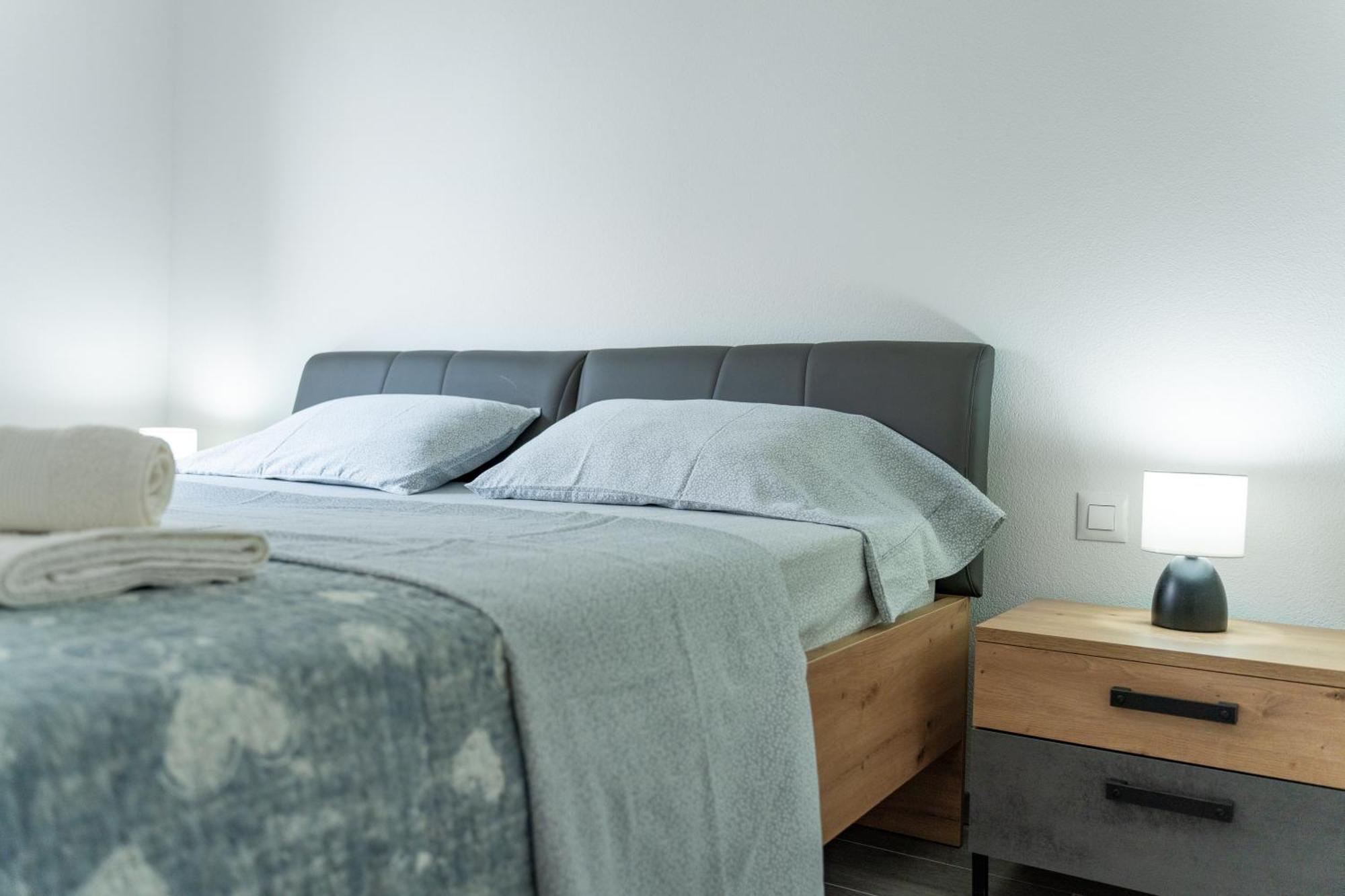 Apartments Siesta ซูมาร์ติน ภายนอก รูปภาพ