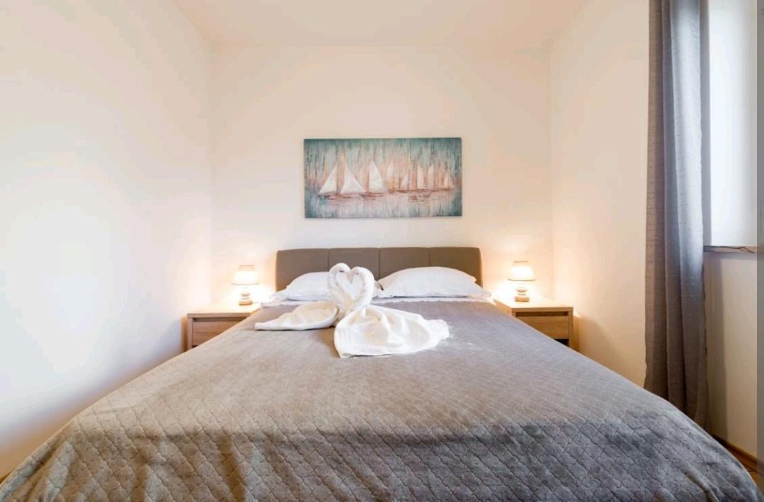 Apartments Siesta ซูมาร์ติน ภายนอก รูปภาพ